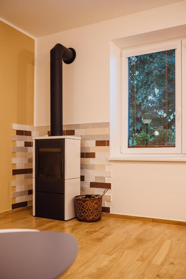 Apartman Pod Borovici Kovalovice Exterior photo